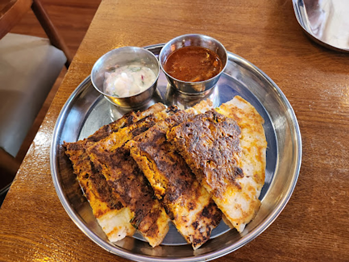 Curry Dosas - Chilli & Pepper Rastaurant and Bar in Little India, Singapore