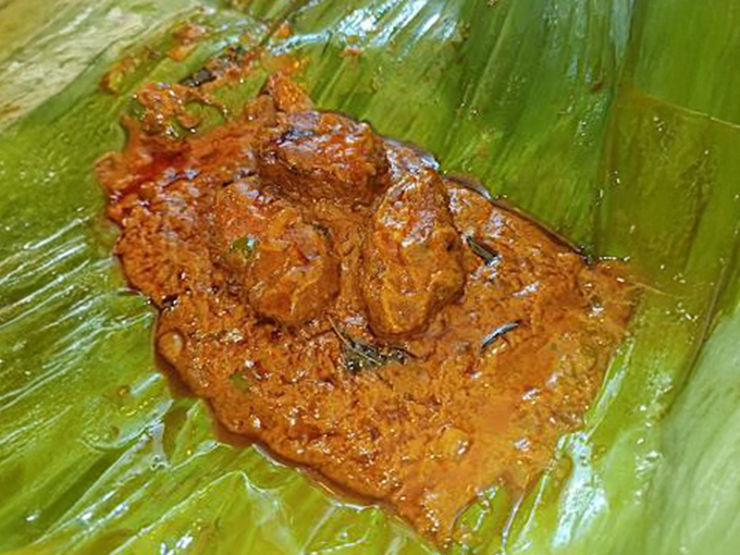 Meen Polichathu - Chilli & Pepper Rastaurant and Bar in Little India, Singapore